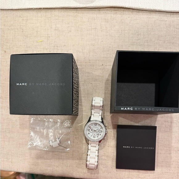 Marc Jacobs White and Silver Watch - Picture 2 of 6